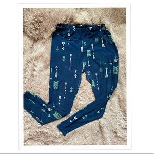 LulaRoe Tall & Curvy Leggings
